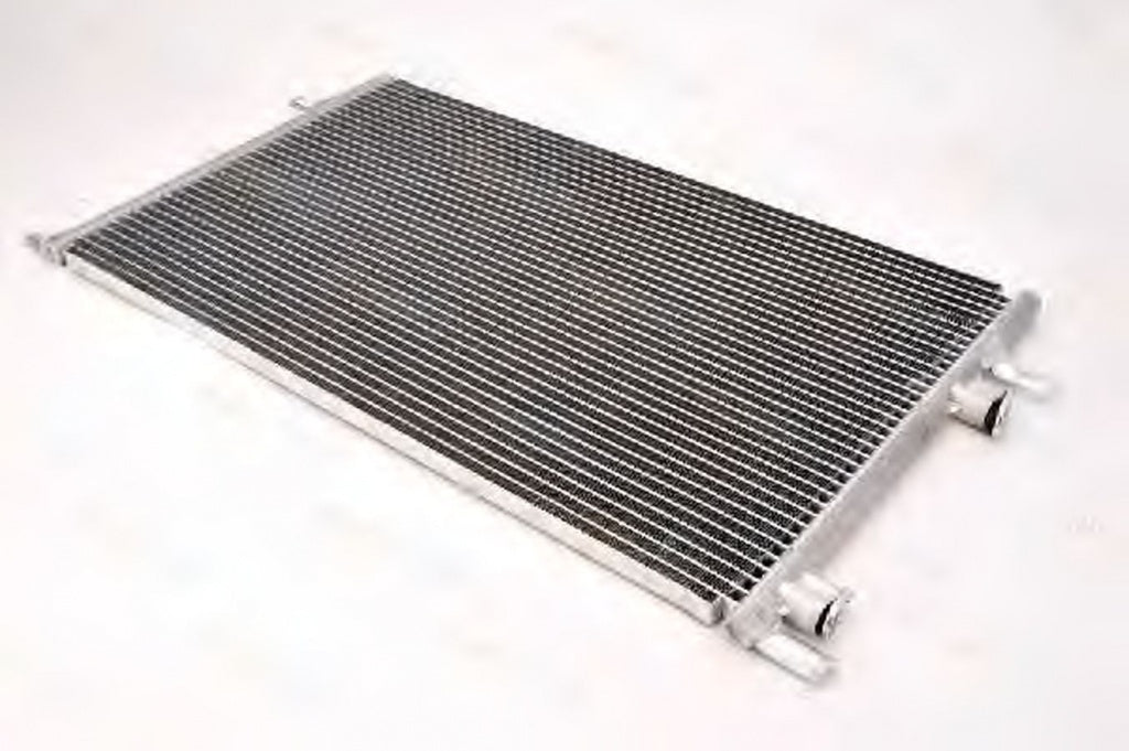Radiator clima RENAULT LAGUNA I Grandtour K56 THERMOTEC KTT110007